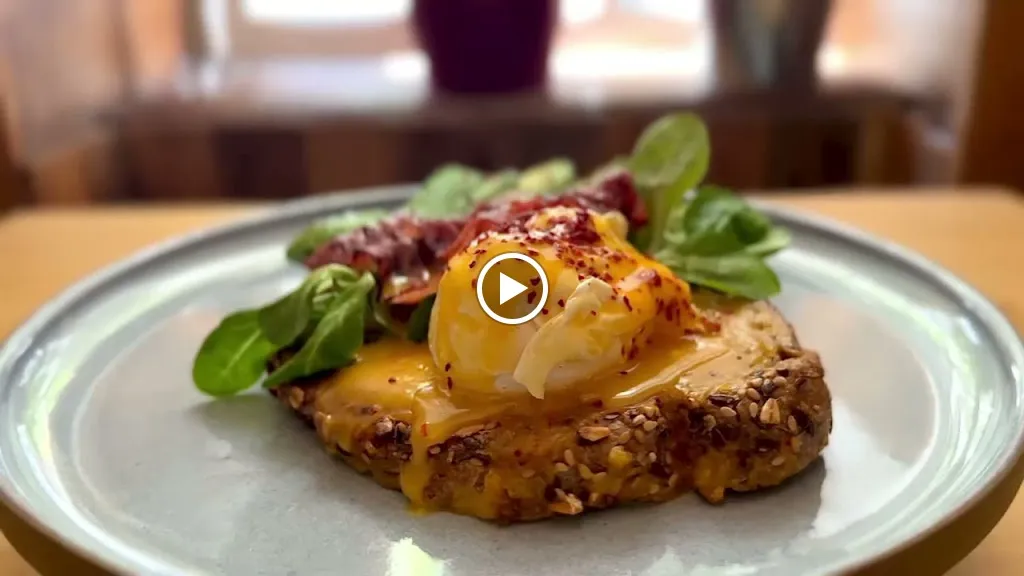 Raíces Café y Arte - Café de especialidad y Brunch_Libros_slider_image_2