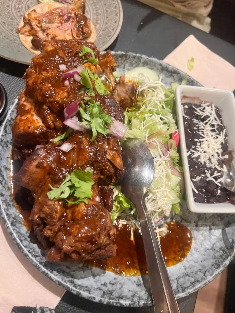 Matheus Nacif_La Cosecha_Loscos_review