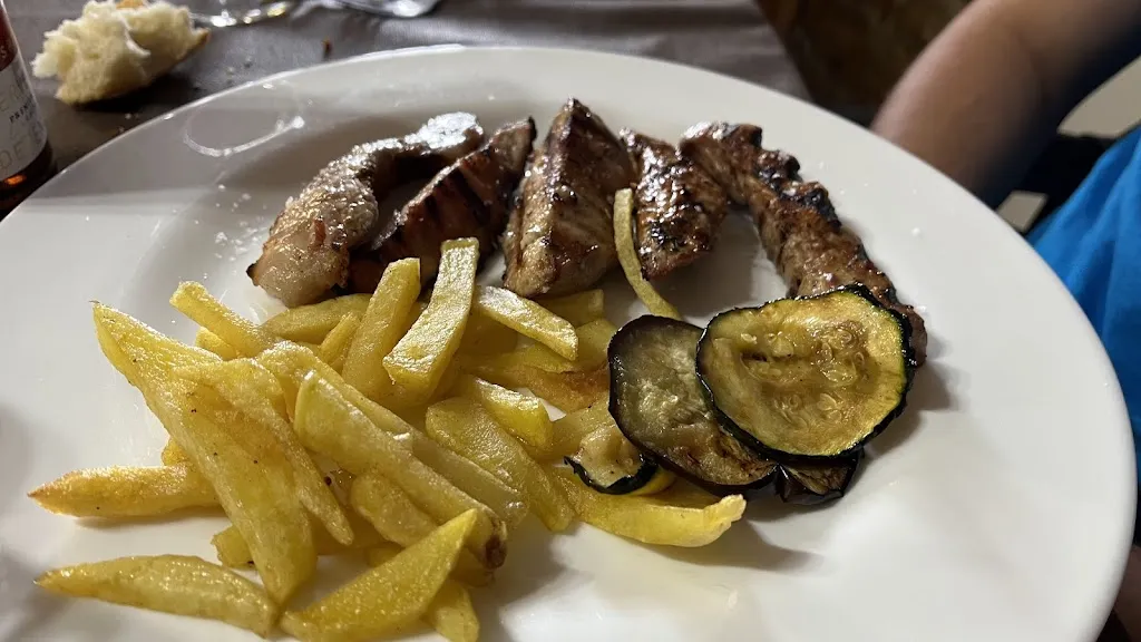 Restaurante la Perdiz_Mosqueruela_slider_image_2