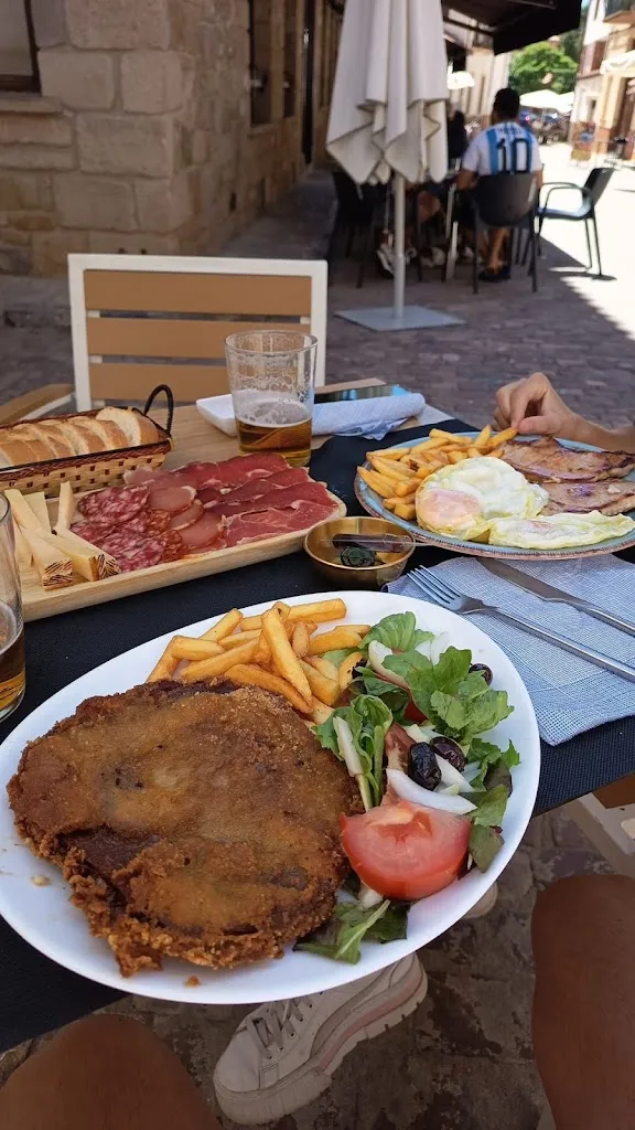 alba gimeno moliner_Bar El Hongo_Mora de Rubielos_recensione