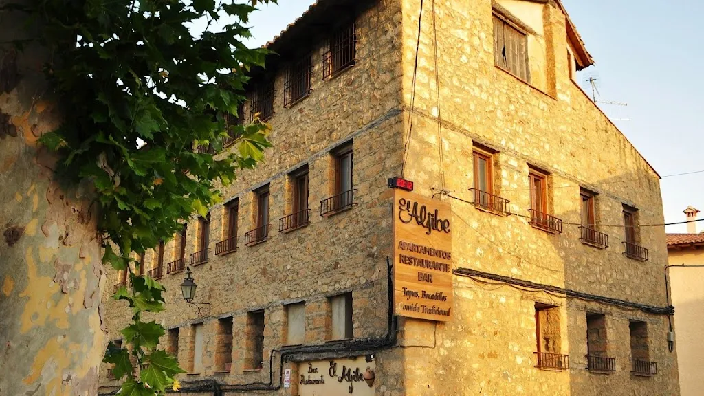 Apartamentos El Aljibe (Rte para eventos) restaurant in Mora de Rubielos