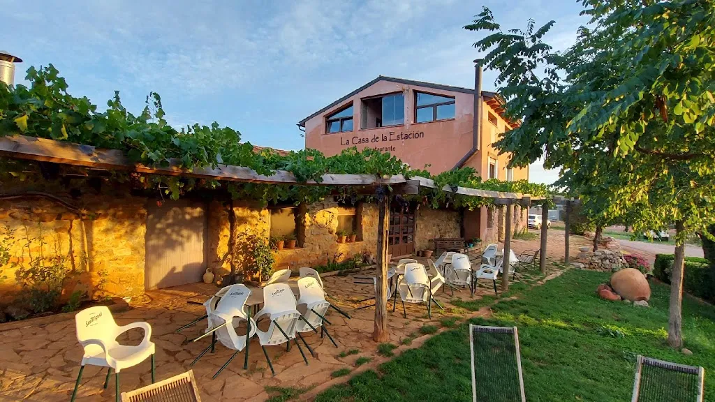 LA CASA DE LA ESTACION , restaurante, truficultura, vía verde de Ojos Negros restaurant in Mora de Rubielos