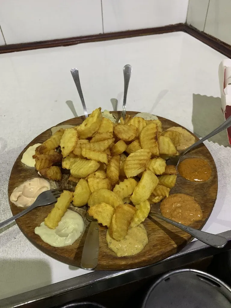 Isabella Skovira_Restaurante Salsería_Olmos Los_review