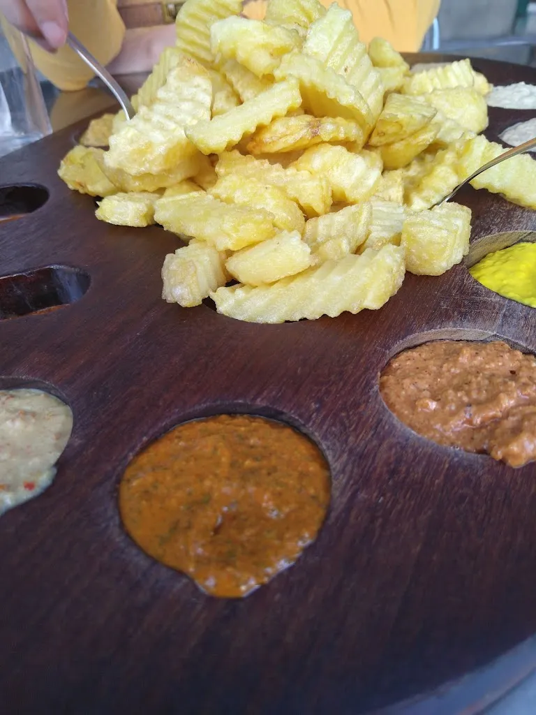 Charalampos Petrou_Restaurante Salsería_Olmos Los_review