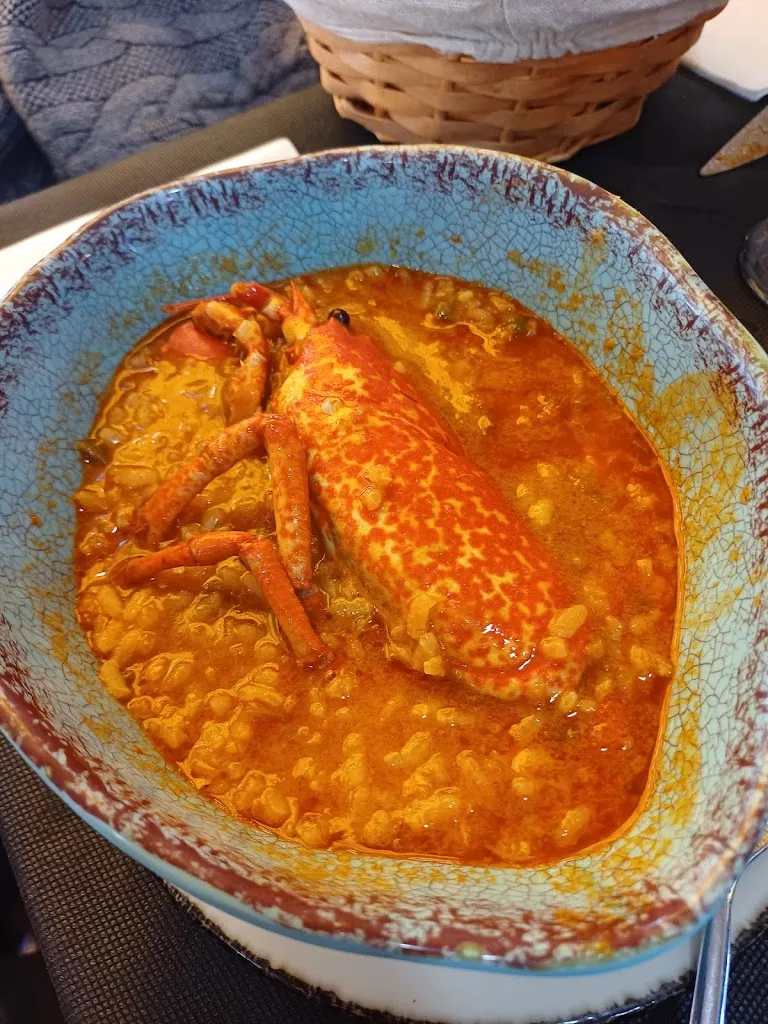 Víctor manuel León cabanach_La Artesana de Los Olmos_Olmos Los_review