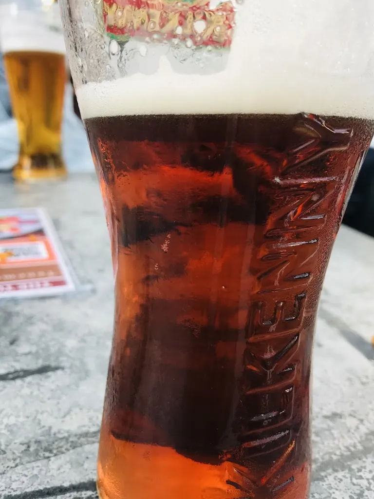 José Sandín_The Towers Pub_Olmos Los_review