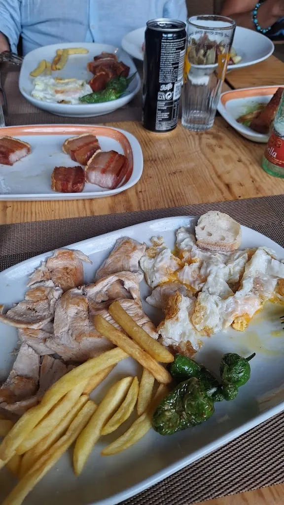 Basima Fawaz_Bar & Restaurante “Sol de Mayo”_Orihuela del Tremedal_review