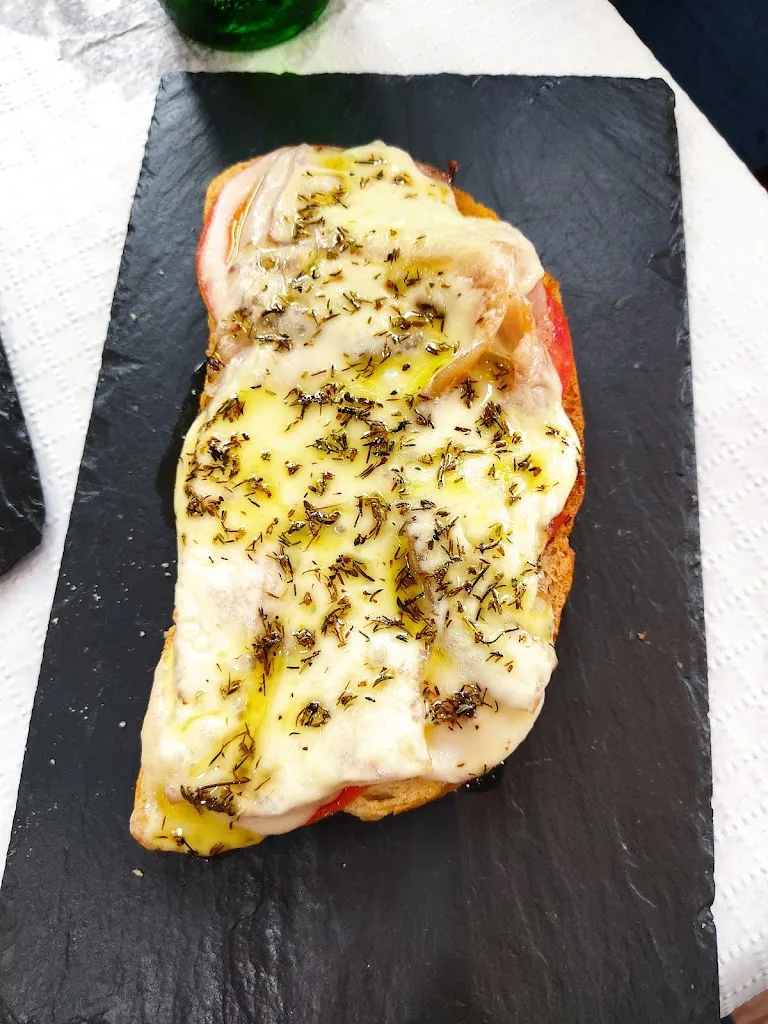 Menu_Bar Luis Ortega_Macael_image_7