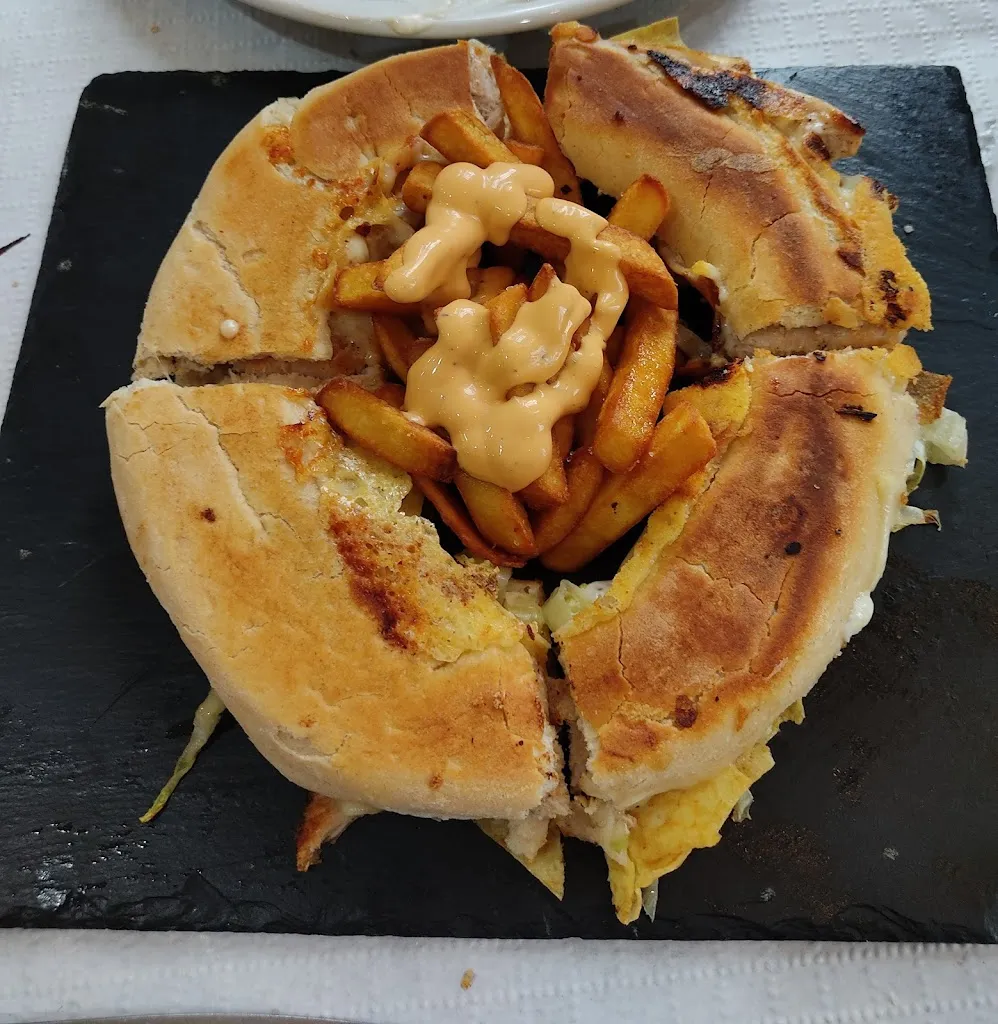 Bar Luis Ortega restaurant in Macael