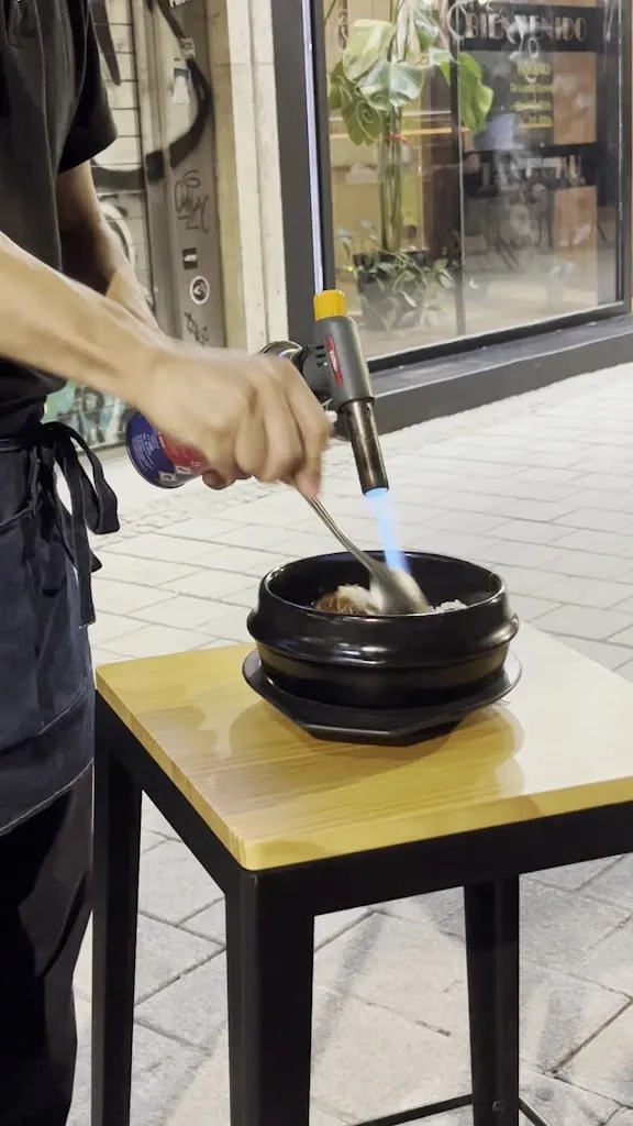 Joel Hawkins_Restaurante Tangchu_Plou_review