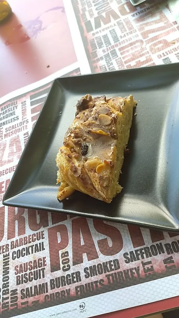 Beita_Bar Centro Cultural_Portellada La_review