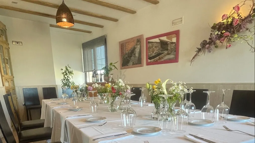 El Hostal Restaurante restaurant in Santa Cruz de Nogueras