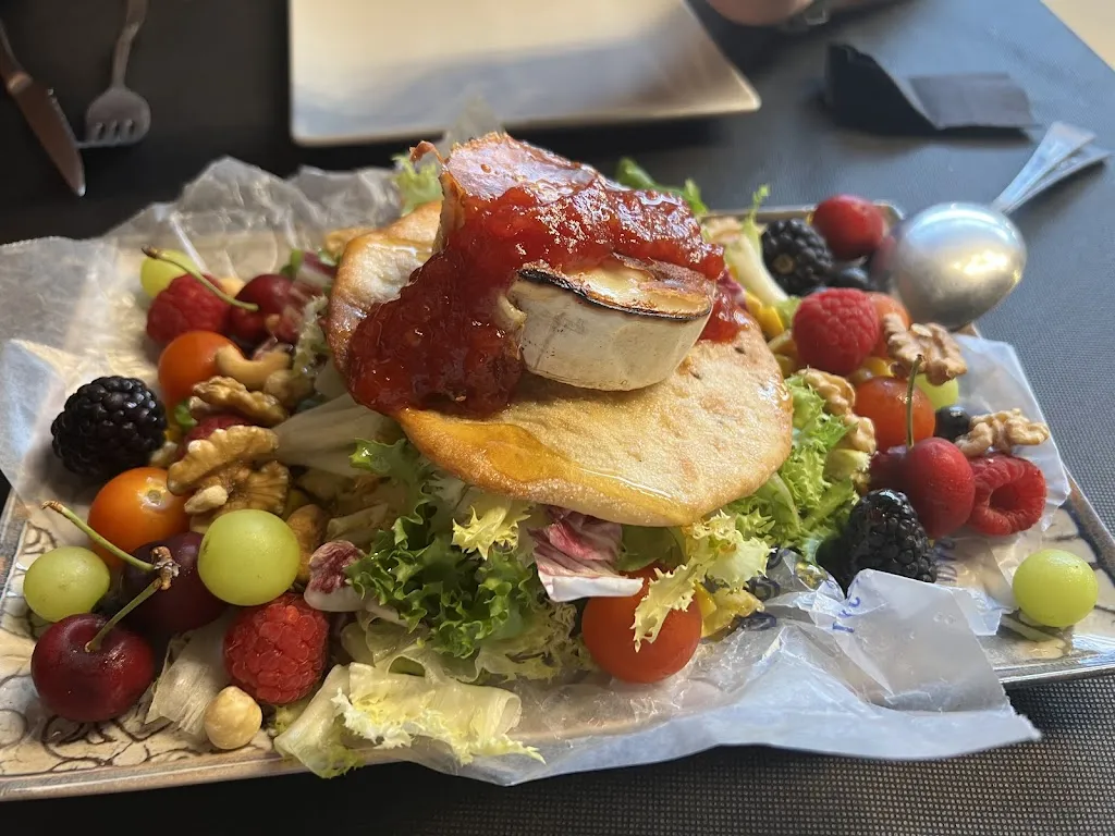 Platos Rotos_Macael_slider_image_3