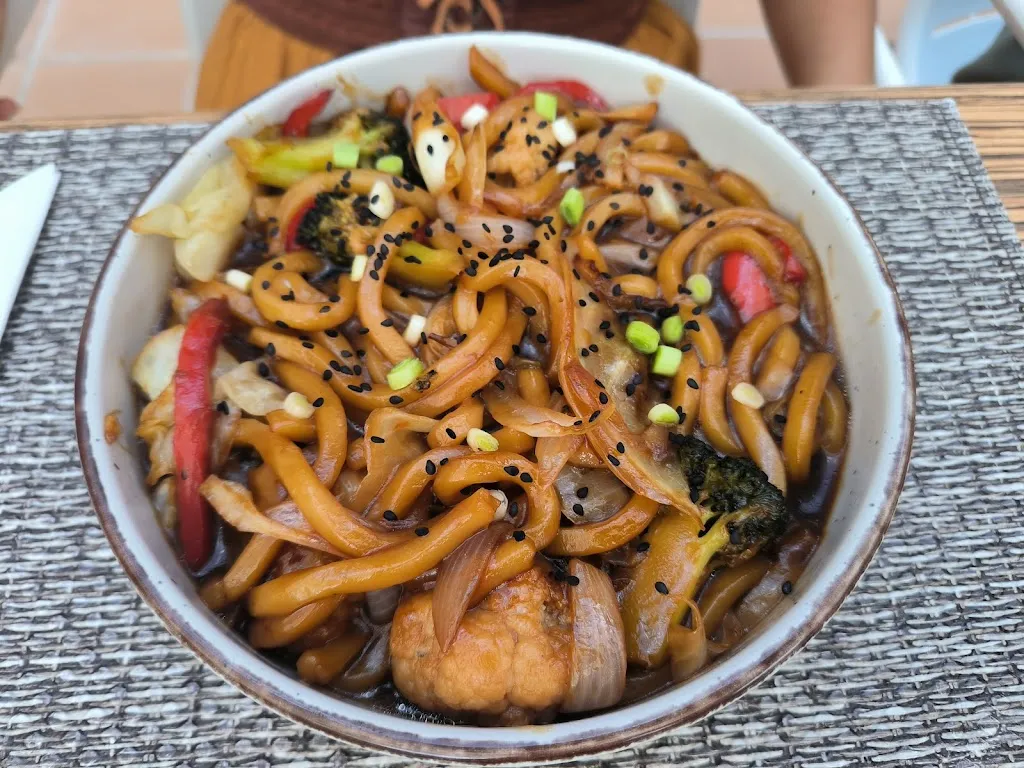 Andres Caldevilla_EL PATIO DEL ADARVE_Toril y Masegoso_review