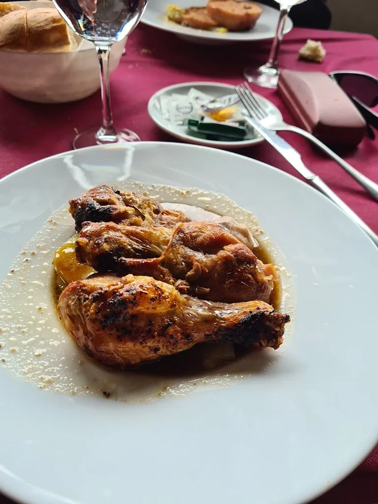 Restaurante Los Trujales_Torralba de los Sisones_slider_image_3