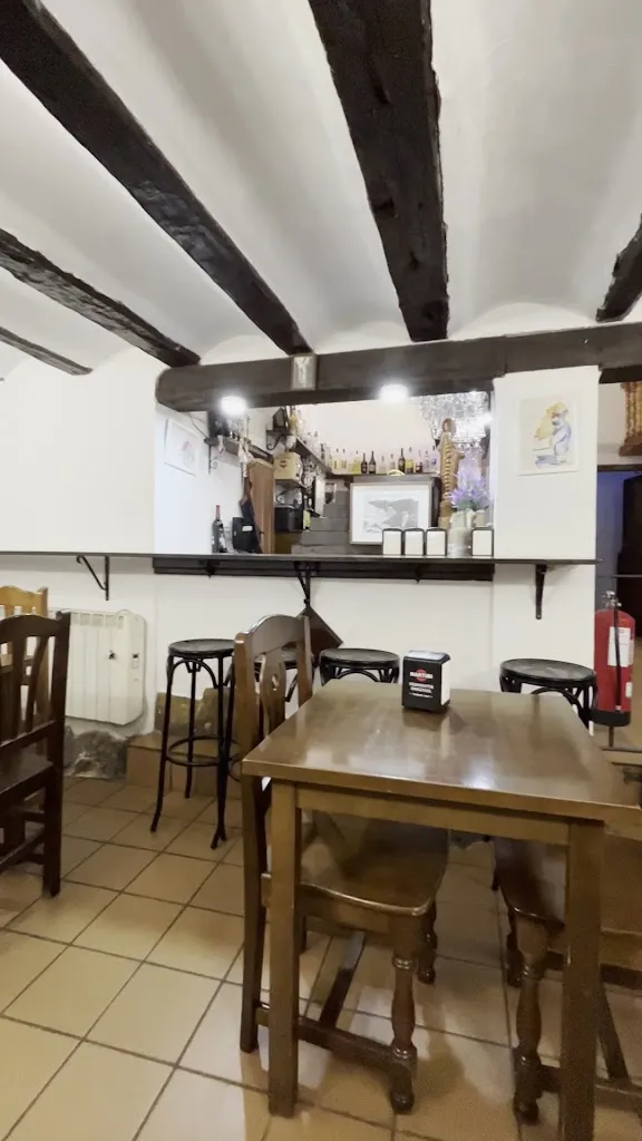 La Cueva de los Dos_Torres de Albarracín_slider_image_2