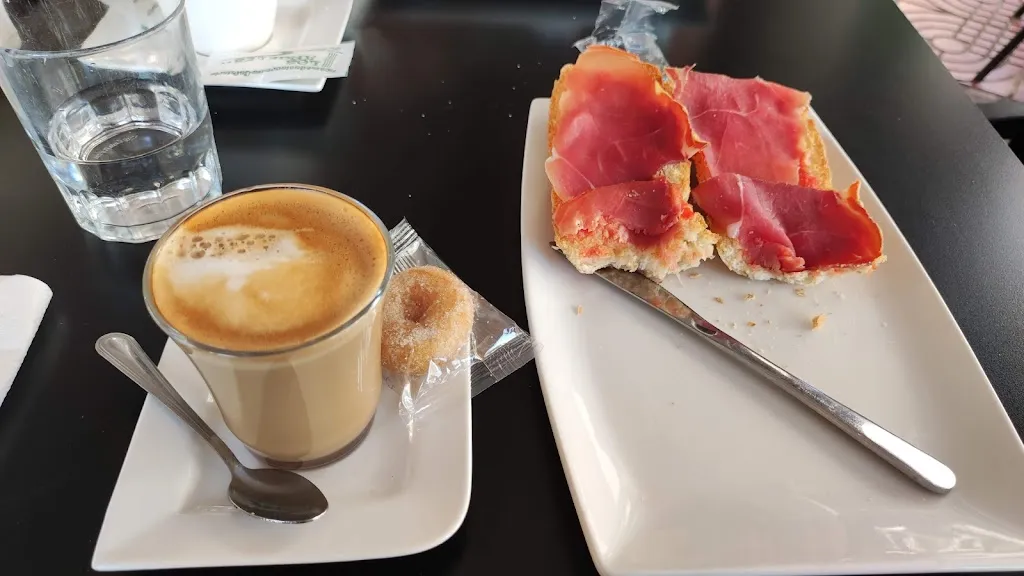 Menu_HOSTAL LOS ANGELES BAR Y RESTAURANTE_Utrillas_image_9