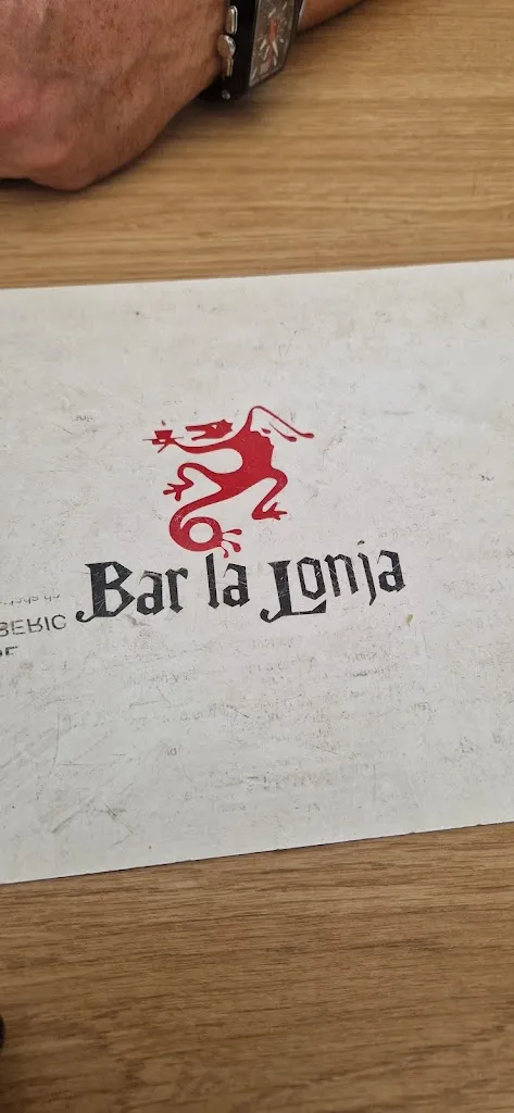 Anne Harvey-chisholm_Restaurante La Lonja de las tirolinas_Tramacastilla_avis