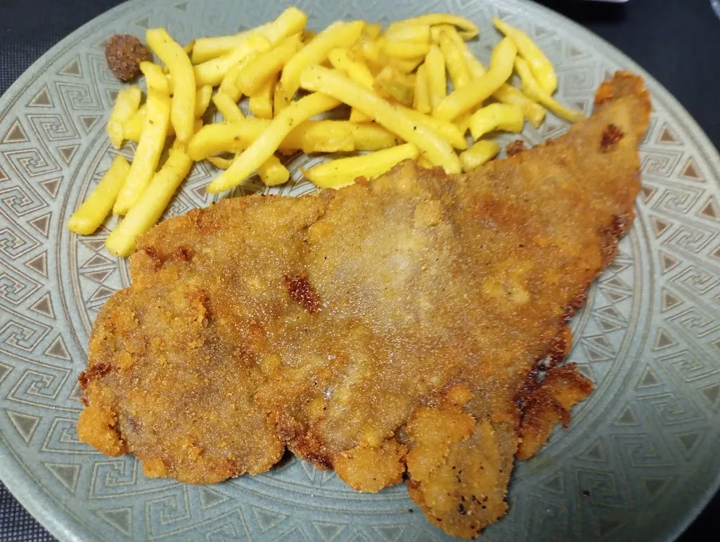 Giulia_Restaurante La Lonja de las tirolinas_Tramacastilla_avis