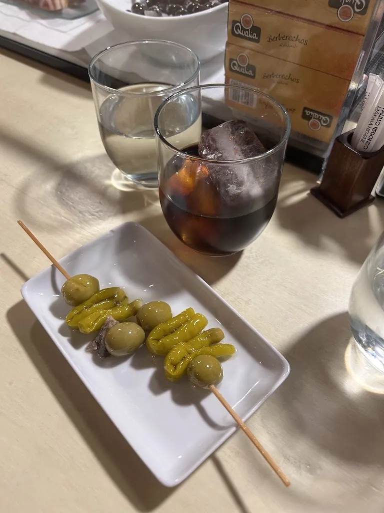 Laura A.H_Tasca Berchiles_Tramacastilla_review