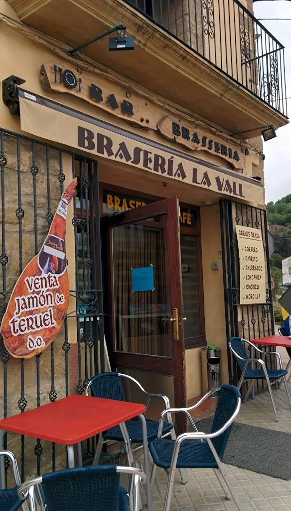 Bar Braseria Ecualanda_Valdeltormo_slider_image_1