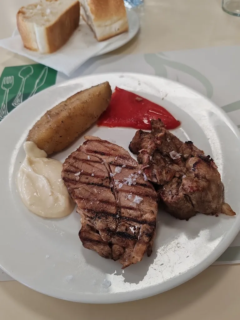 RESTAURANTE LOS LLANOS DEL JILOCA_Villafranca del Campo_slider_image_2