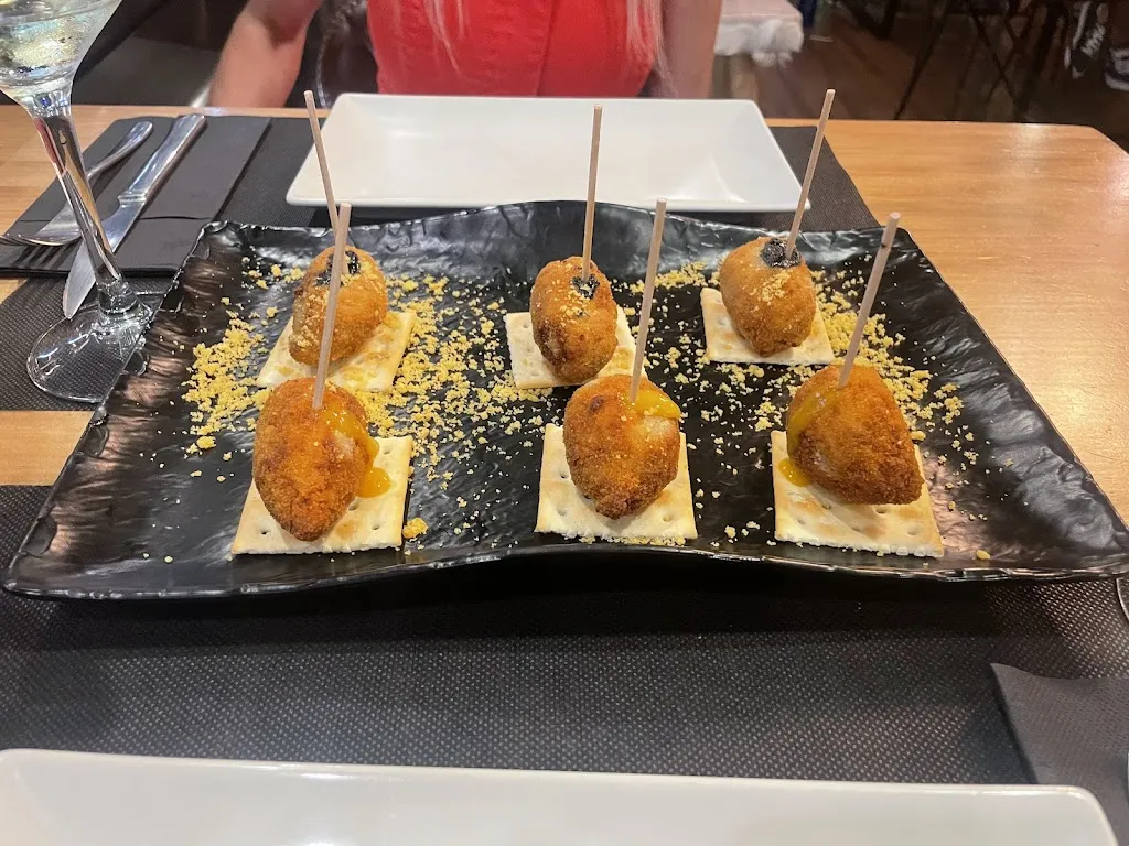 Pakemas_La Cava Gastrobar_Valdecuenca_review