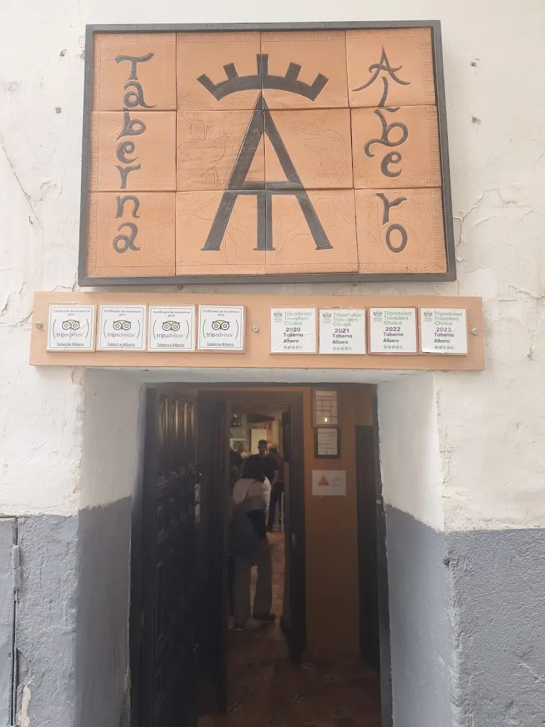 Taberna Albero restaurant in Valdecuenca
