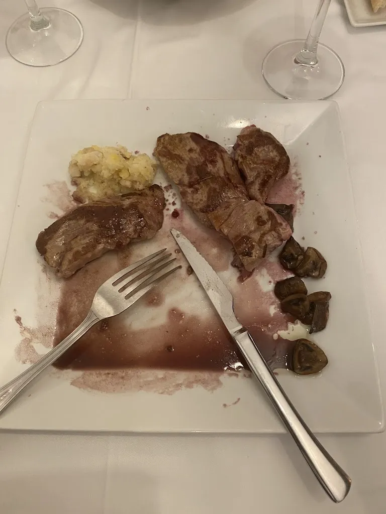 Hans Benzler_Posada de San José_Valdecuenca_review