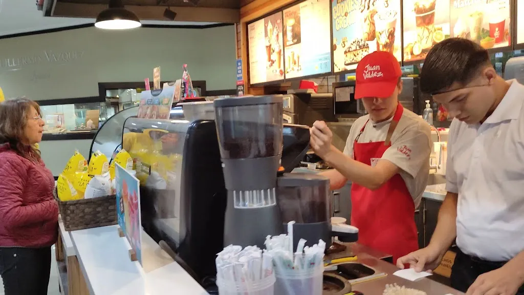 Juan Valdez Café - Mall Del Río Cuenca_Valdecuenca_slider_image_2