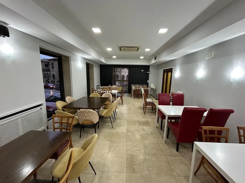 El Punto de Encuentro_Valdecuenca_slider_image_1