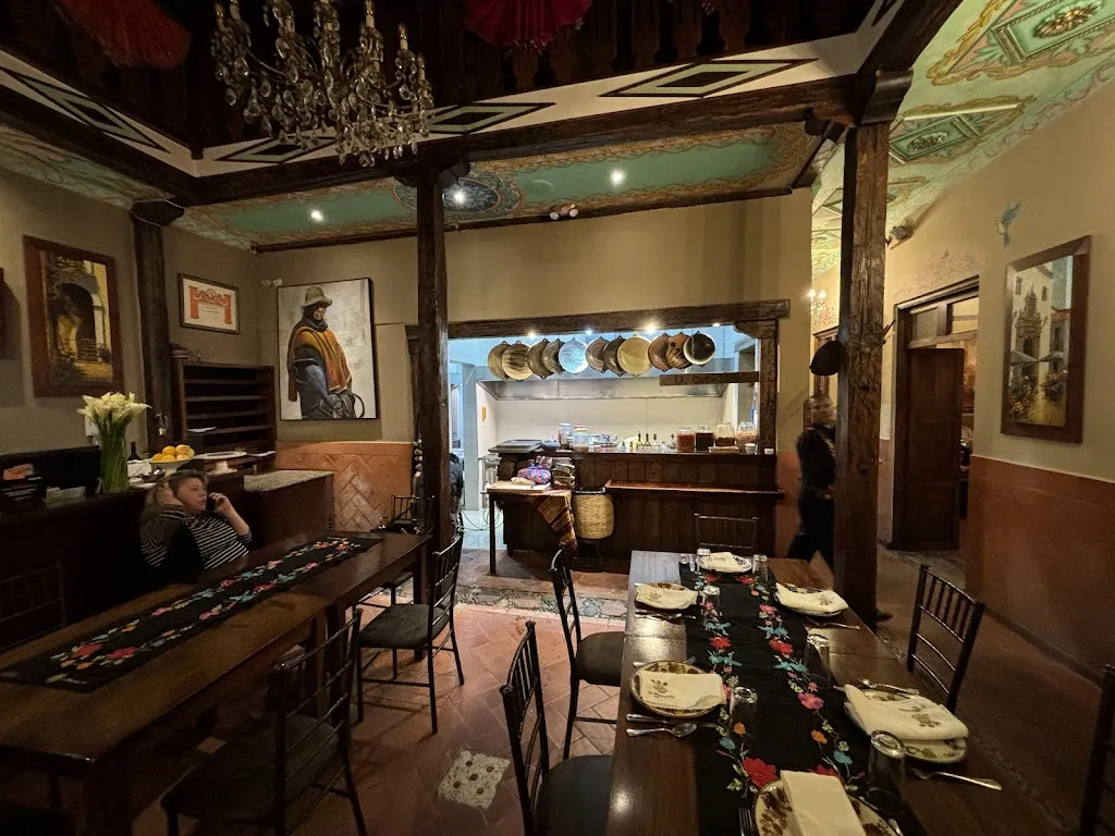 Tiesto's Cafe Restaurant_Valdecuenca_slider_image_1