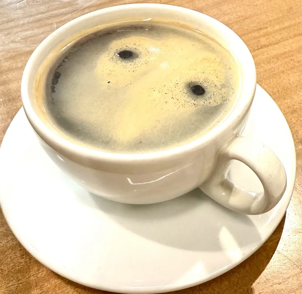 A V _Juan Valdez Café - Megamaxi Cuenca_Valdecuenca_review