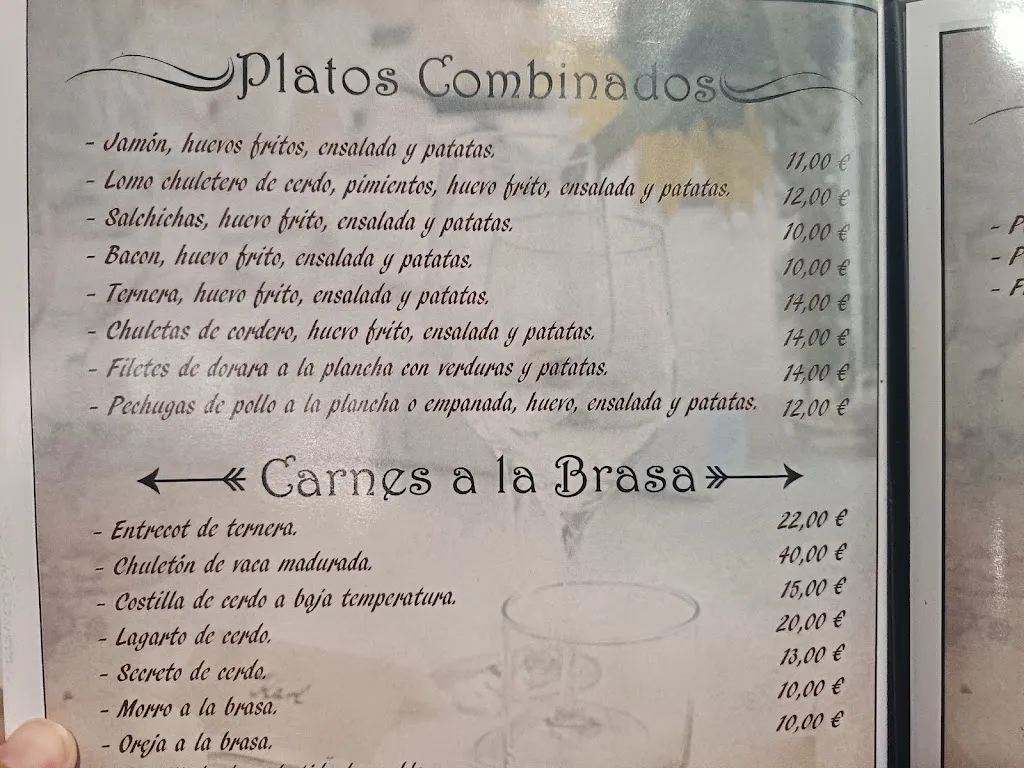 Almudena Ibáñez_Bar La Plaza Villarquemado Teruel_Villarquemado_review