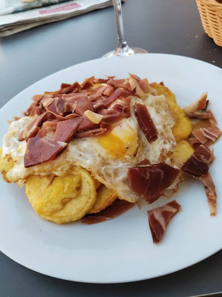 Carmen D_Restaurante La HERMANDAD_Villarquemado_review