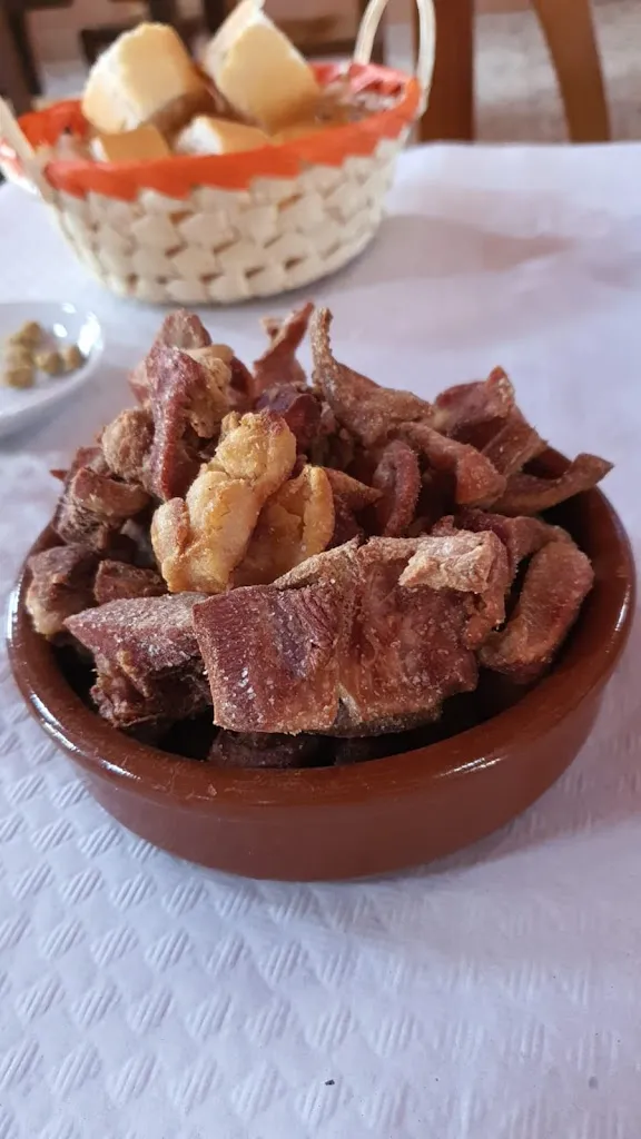 Restaurante La HERMANDAD_Villarquemado_slider_image_3