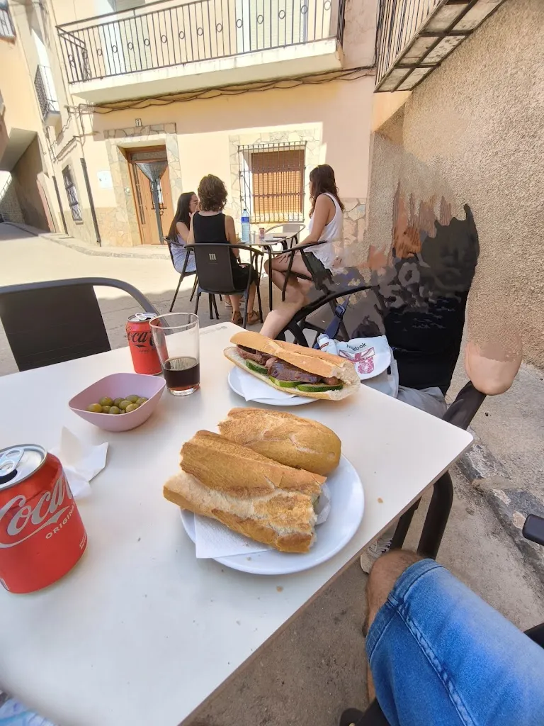 Diego IC_Bar El Cazador_Villel_review