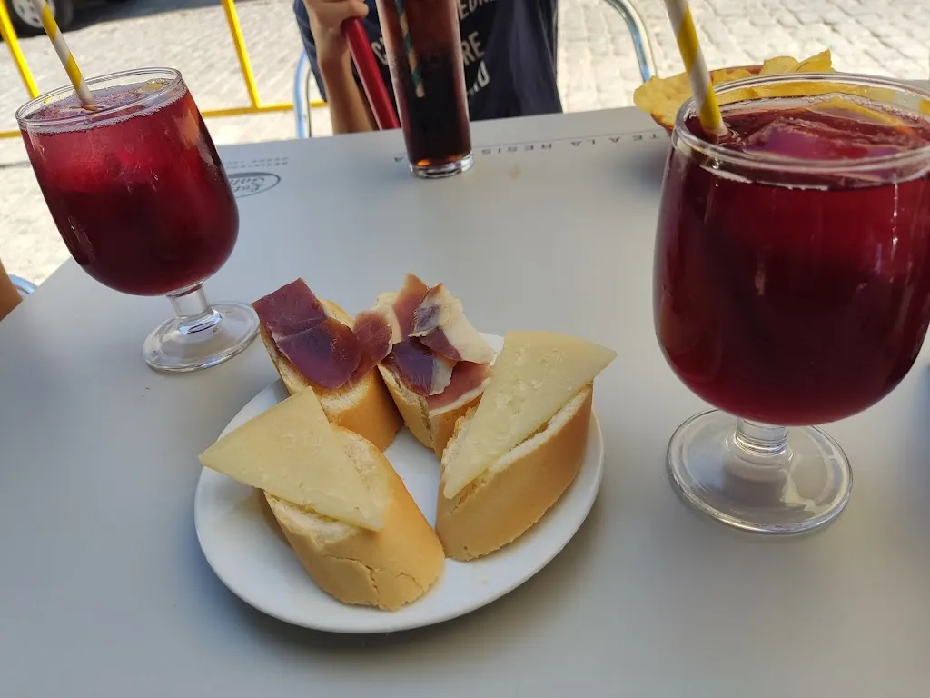 Carmelo's Bar_Alameda de la Sagra_slider_image_2