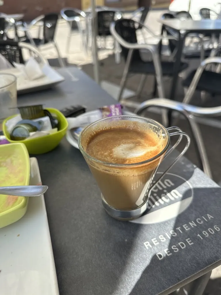 Kerven Kakajanov_Caraván Café_Alameda de la Sagra_review