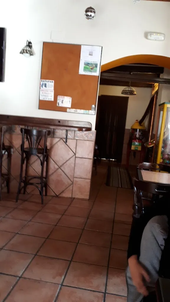 RUSO73_Bar Taberna_Alcaudete de la Jara_recensione