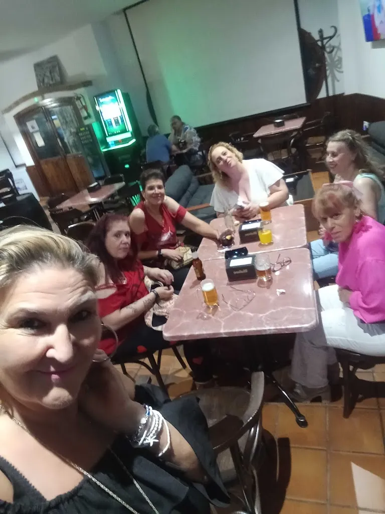 Laura Castiillo_COLLIN'S_Alcaudete de la Jara_review