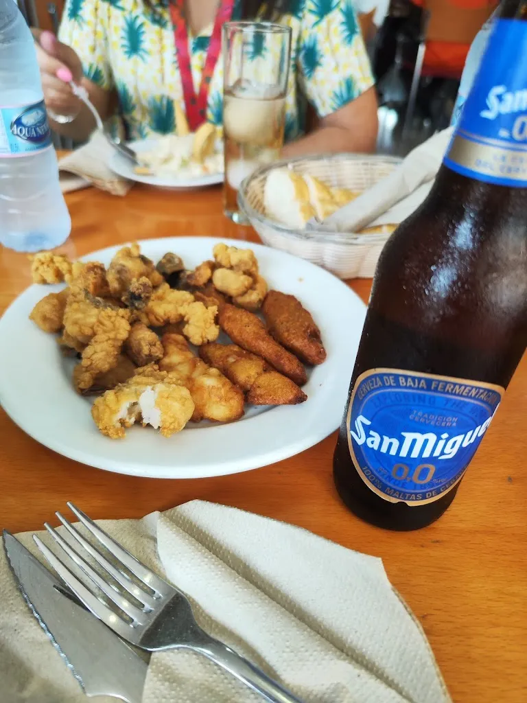 Dori Leon_Café Bar Roque_Mojonera La_Bewertung