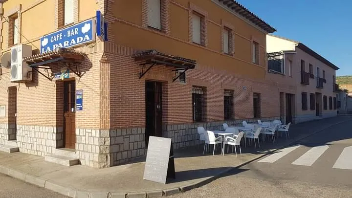 CAFÉ-BAR LA PARADA. restaurant in Alcaudete de la Jara