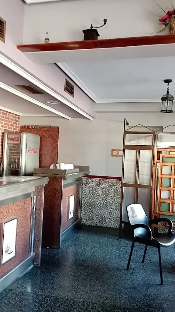 CAFÉ-BAR LA PARADA._Alcaudete de la Jara_slider_image_2