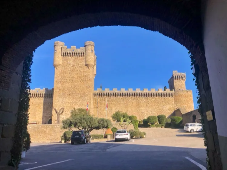 Salon Comedor. Restaurante Parador de Oropesa_Alcañizo_slider_image_3