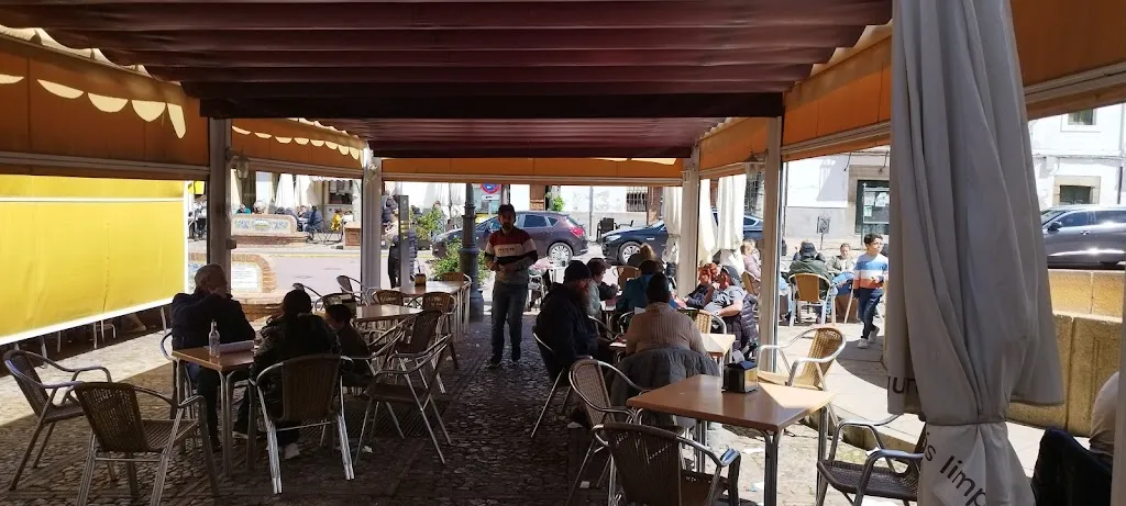 Cervecería Ponme Otra restaurant in Alcañizo