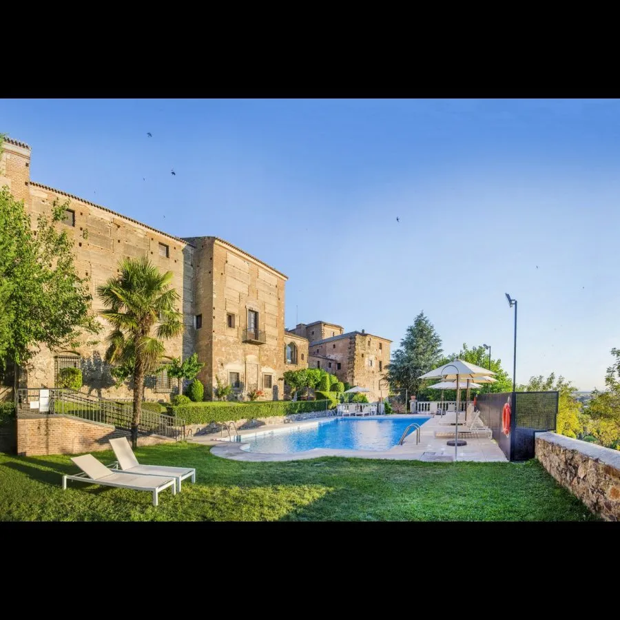 Parador de Oropesa restaurant in Alcañizo