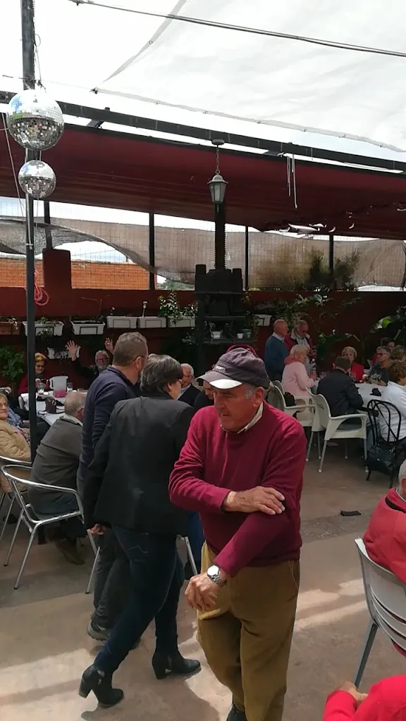 asador LA PRENSA._Almendral de la Cañada_slider_image_2