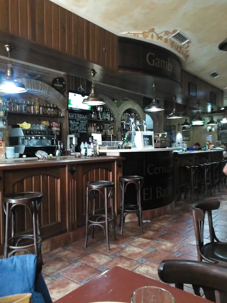 Cervecería gambrinus El Barrilete_Mojonera La_slider_image_3