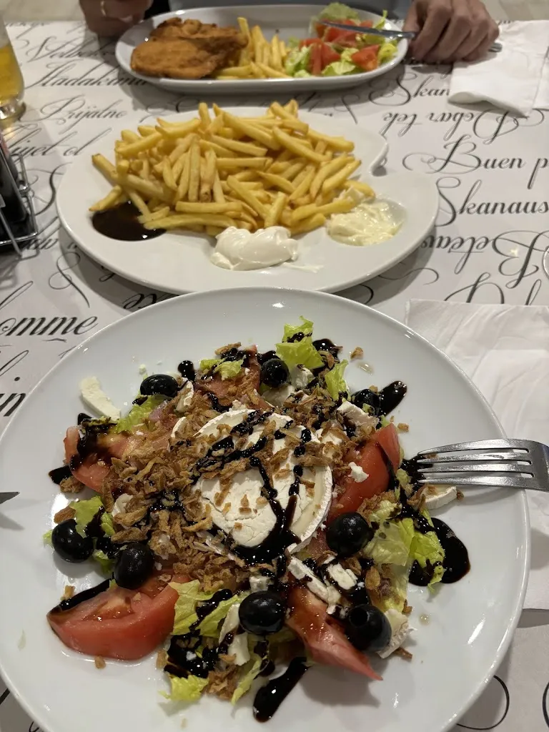 P. B._Bar Restaurante El Andén_Belvis de la Jara_review